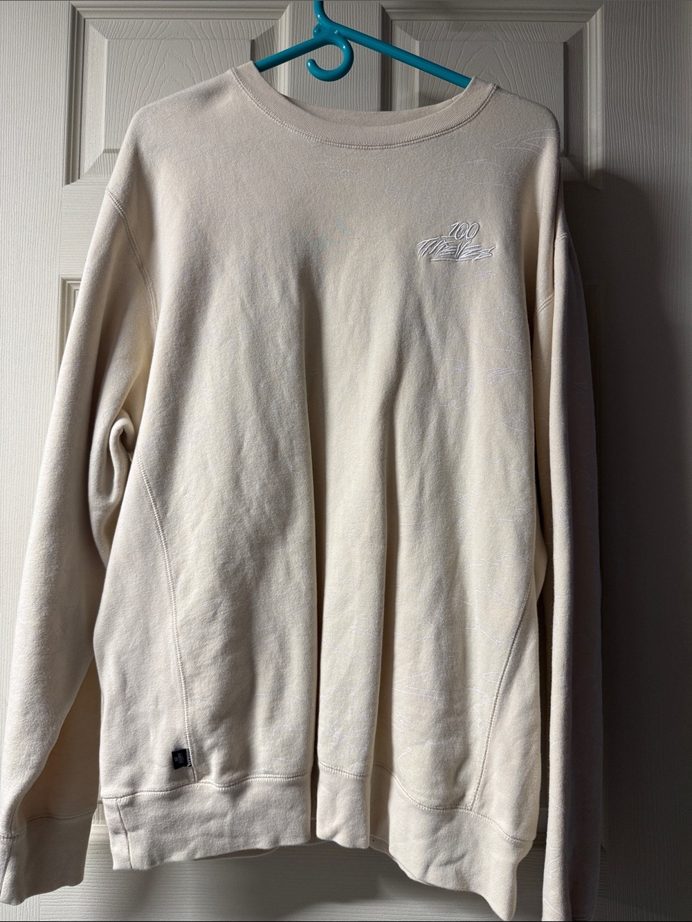 100 thieves Men's Crewneck Sweatshirt in Cream with Embroidered Logo